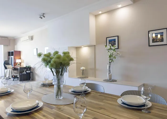 Jacuzzi Terrace Getaway With Valletta Views Apartamento *