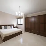Jacuzzi Terrace Getaway With Valletta Views *