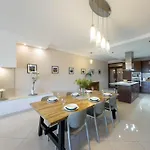 Jacuzzi Terrace Getaway With Valletta Views דירה סליאמה