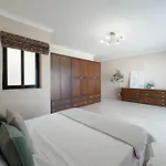 Jacuzzi Terrace Getaway With Valletta Views *