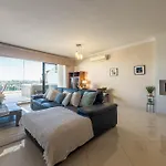 דירה Jacuzzi Terrace Getaway With Valletta Views סליאמה