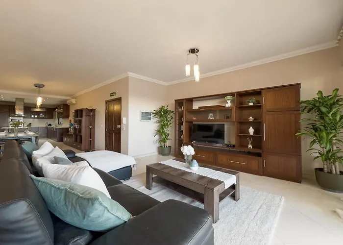 Jacuzzi Terrace Getaway With Valletta Views Διαμέρισμα Σλιέμα