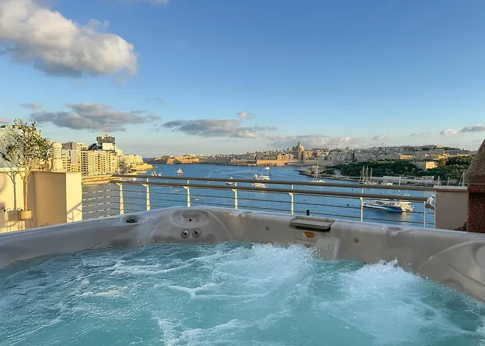Διαμέρισμα Jacuzzi Terrace Getaway With Valletta Views Σλιέμα