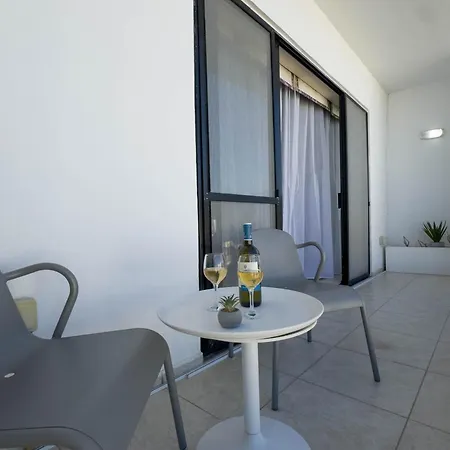 アパート Jacuzzi Terrace Getaway With Valletta Views